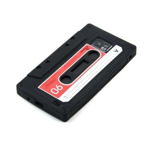 Eine Smartphone Hülle in Form einer Kompaktkassette
